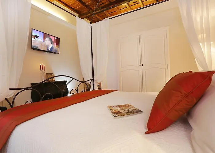 Πανσιόν Madonna De' Monti 4*