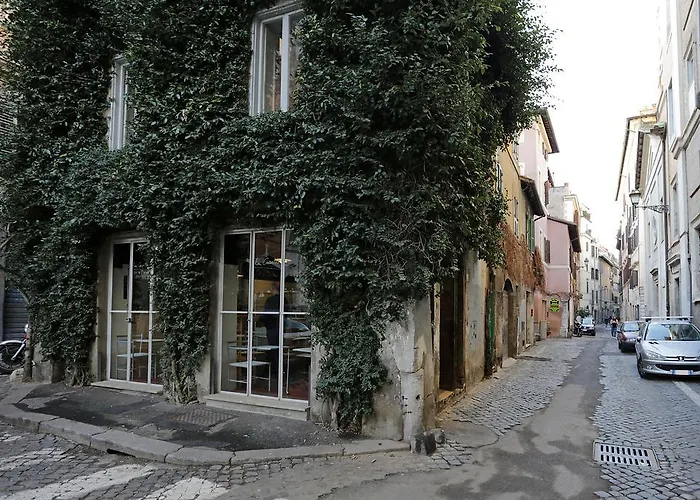 Πανσιόν Madonna De' Monti 4*