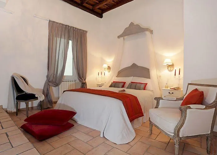 Madonna De' Monti Πανσιόν 4*